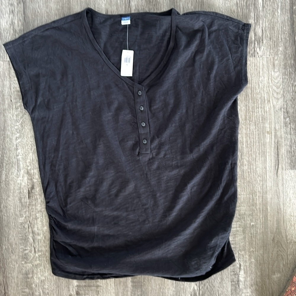 NWT MATERNITY Old Navy Black Henley short sleeve
